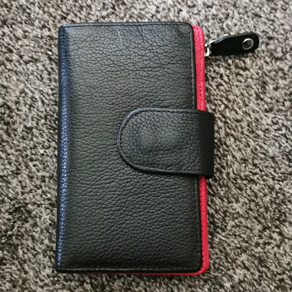 Soprano genuine leather wallet